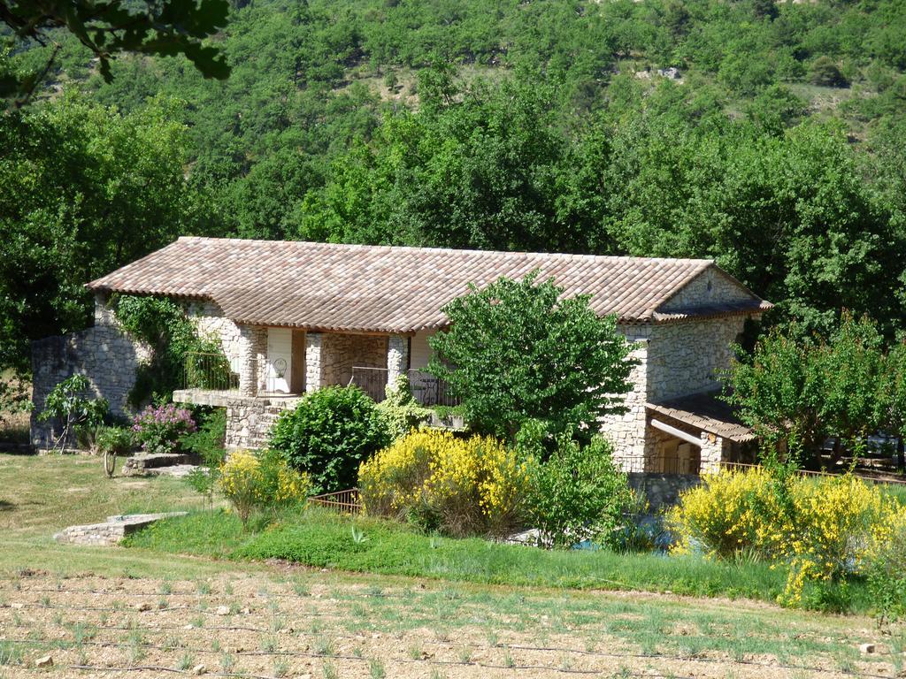 Hotel Lou Caleu Restaurant Le Rocher Des Abeilles Saint-Martin-de-Castillon Kültér fotó